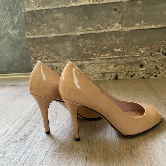 Stuart Weitzman peeptoe heel - Picture 2 of 8